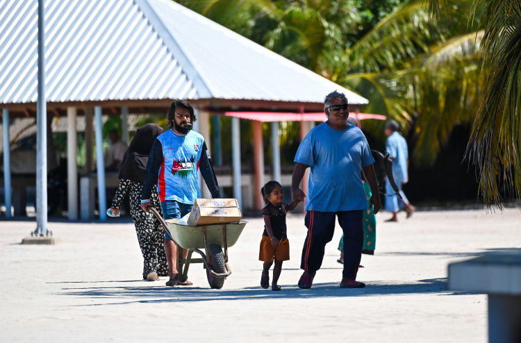 އަތޮޅު ކައުންސިލްތަކާއި ހިރިމަރަދޫ ކައުންސިލް އުވާލައި، އައްޑޫ ސިޓީ ކައުންސިލަށް ބަދަލު ގެނެސްފި