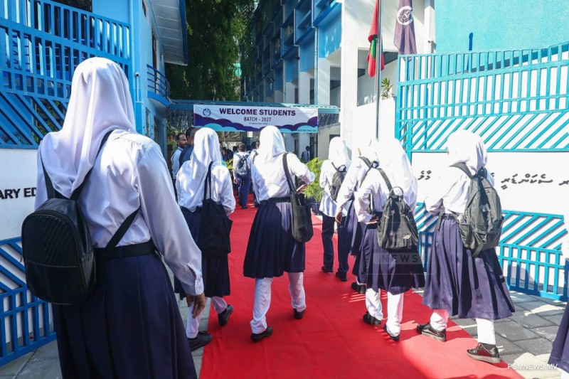 ސަރުކާރު ސްކޫލުތަކުގައި އޭލެވެލް ކިޔަވަން ފުރުޞަތު ހުޅުވާލައިފި