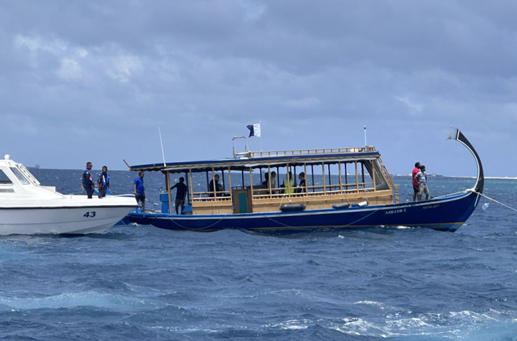 ކަނޑު ހޮހަޅައިގެ ތެރޭ އޮތް ހަތަރު ޑައިވަރުންގެ ތެރެއިން ދެ މީހެއްގެ ހަށިގަނޑު ނަގައިފި