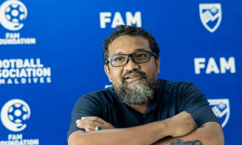 ހަ އަހަރަށްފަހު ކްލަބް ގްރީން ސްޓްރީޓްސްގެ ކޯޗުކަމުން ނިސްތާރު ދުރަށް