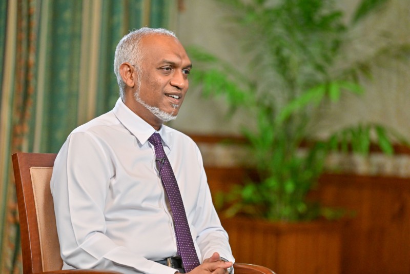 އެލްޖީއޭގެ އަތޮޅު އޮފީސްތަކަށް ސިޔާސީ ވެރިން ނުލައްވާނެ ކަމަށް ރައީސް ވިދާޅުވެއްޖެ