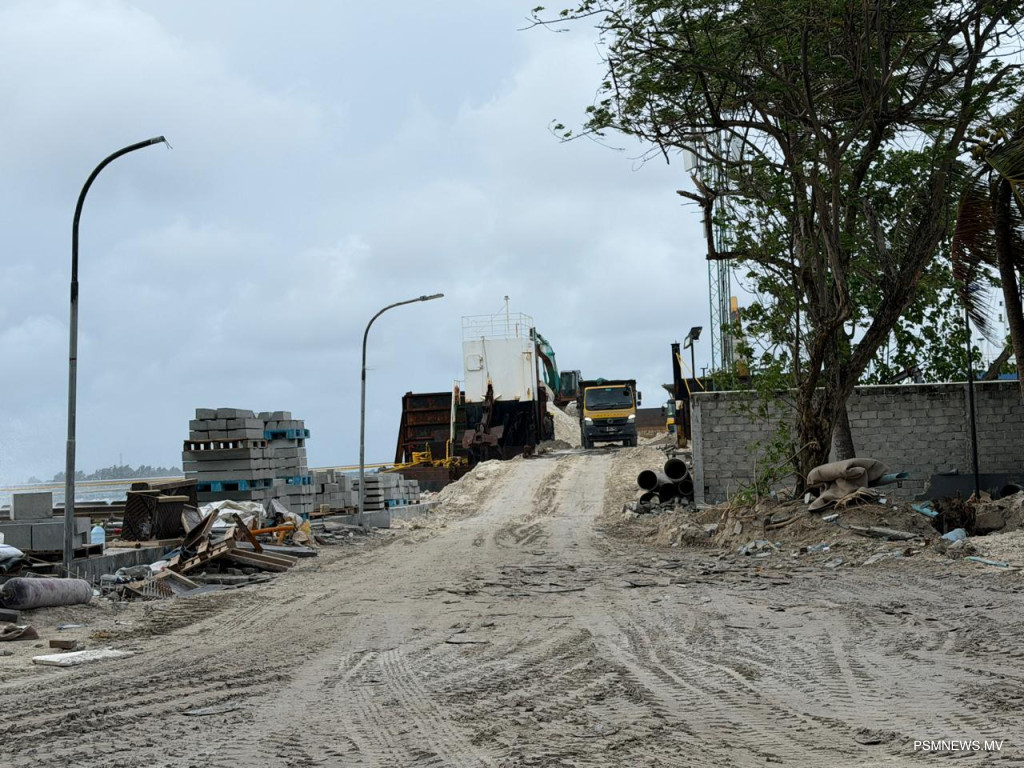 ބޮޑުތަކުރުފާނު މަގުގައި 580 ޖާގައިގެ ޕާކިންއެއް ހަދަނީ