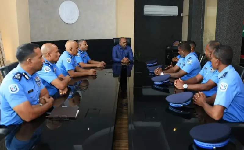 އިޓަލީގެ ޑައިވަރުން ހޯދުމަށް ކުރިއަށް ގެންދިޔަ ސާޗް އޮޕަރޭޝަންގައި ހަރަކާތްތެރިވި ފުލުހުންނާ އިހުސާން އަދި ސީޕީ ބައްދަލުކުރައްވައިފި