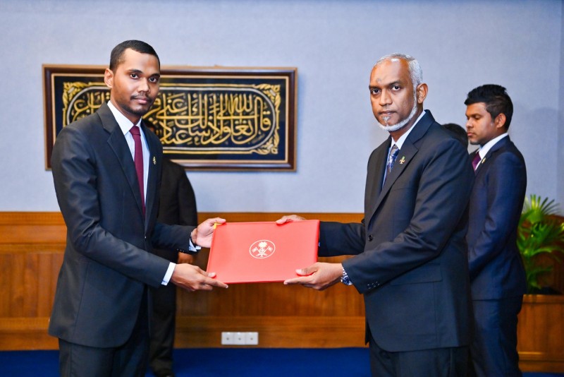 ވަޒީފާއާ ބެހޭ ޓްރައިބިއުނަލްގެ ރައީސް އިސްތިއުފާދެއްވައިފި
