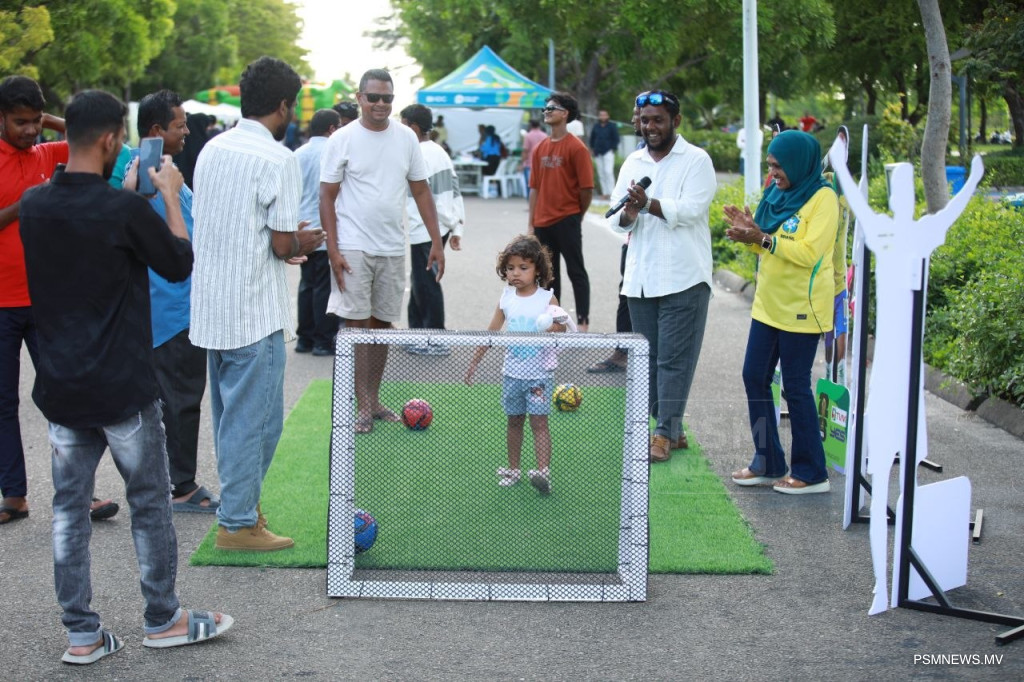 ޕީއެސްއެމްގެ ސްޓޯލް ހާއްސަކުރީ ވޯލްޑް ކަޕަށް، އާންމުންގެ ބޮޑު ތަރުހީބެއް