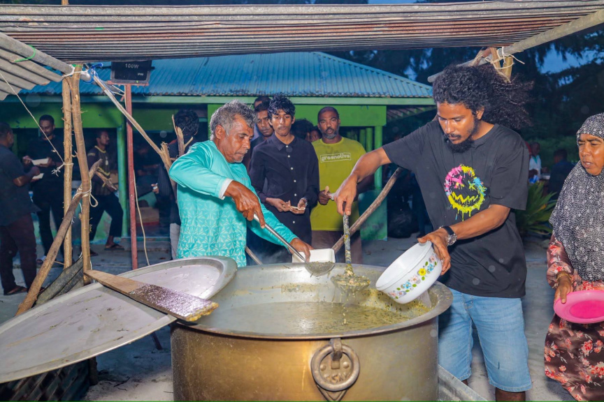 ބާރަށު "ދިގު ބަތްޕެން": ފިތުރު އީދުގެ ސަގާފީ އާދަކާދަ މިފަހަރު ބޮޑު އީދުގެ އުފަލަކަށް!