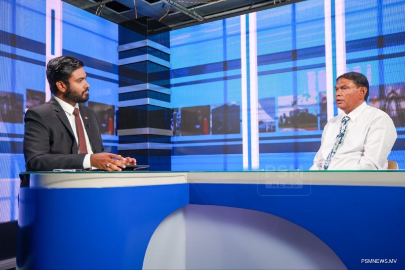 މުވައްޒަފުން މަދުކުރަނީ ޚަރަދު ބޮޑުވެ، ޚިދުމަތް ދިނުމަށް ދަތިވާތީ: ފެނަކަ