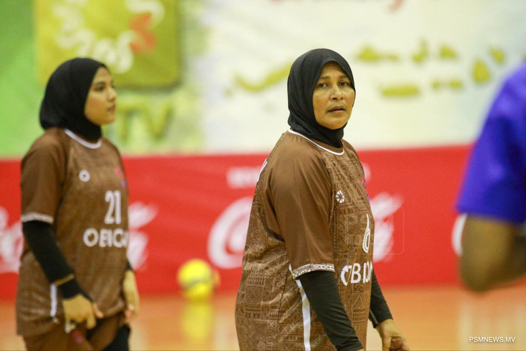 ފުރަތަމަ މެޗުތައް އެމްޓީސީސީ، ބްލޫސް، ކުއީން، އެސްއެސްސި އަދި އާރްބީޖީ އަށް