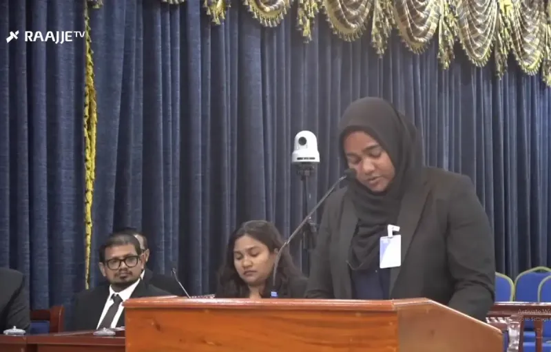 ވޭވަށުގެ ގޮނޑީގެ މައްސަލަ: އީސީގެ ވަކީލުވެސް ވިދާޅުވީ ހައިކޯޓުގެ ނިންމުމުގެ ސަބަބުން މުޅި އިންތިޚާބީ ނިޒާމުގެ އަސާސްތަކަށް ބޮޑެތި ލޮޅުންތަކެއް އަރާނެކަމަށް!