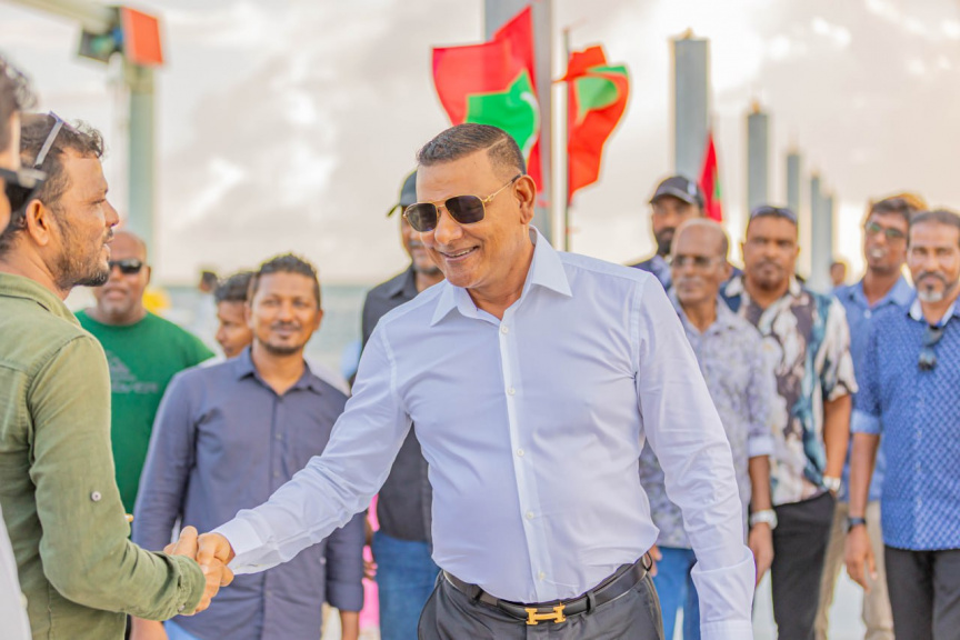 ސިޔާމް އިލްތިމާސްކުރެއްވީ، ތިމާވެށި ހިމާޔަތް ކުރެއްވުމަށް ހަރުދަނާ ފިޔަވަޅުތަކެއް އަޅުއްވައި، ތަންފީޒު ކޮށްދެއްވުމަށް