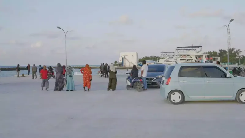 ގައްދޫގައި މަހަށް ގޮސް އުޅުނު މީހަކު ނިޔާވެއްޖެ، އޭނާގެ ހަށިގަނޑު ފެނުނީ މޫދު އަޑިން