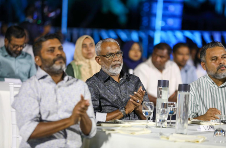 ދާއިރާގެ ފޮށިތަކުން މެޖޯރިޓީ ލިބުނު، މަސައްކަތް ރަނގަޅު: ރާފިއު