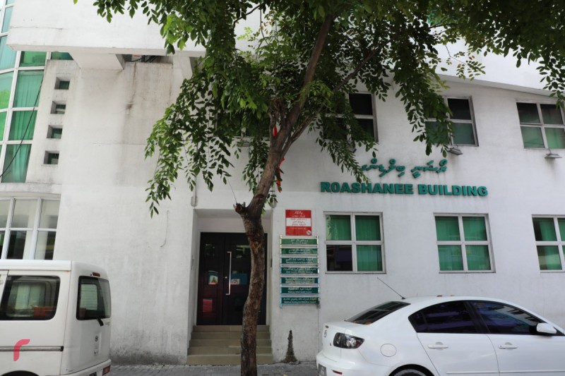 ހިމަބިހީގެ އަދާހަމަ ހޯދަން ގުޅާލުމުން މިނިސްޓްރީން ބުނީ އެޗްޕީއޭއަށް ގުޅަން، އެޗްޕީއޭއިން ބުނީ މައުލޫމާތު އާންމުކުރާނީ ކޮންމެ އަންގާރަ ދުވަހެއްގައިކަމަށް!