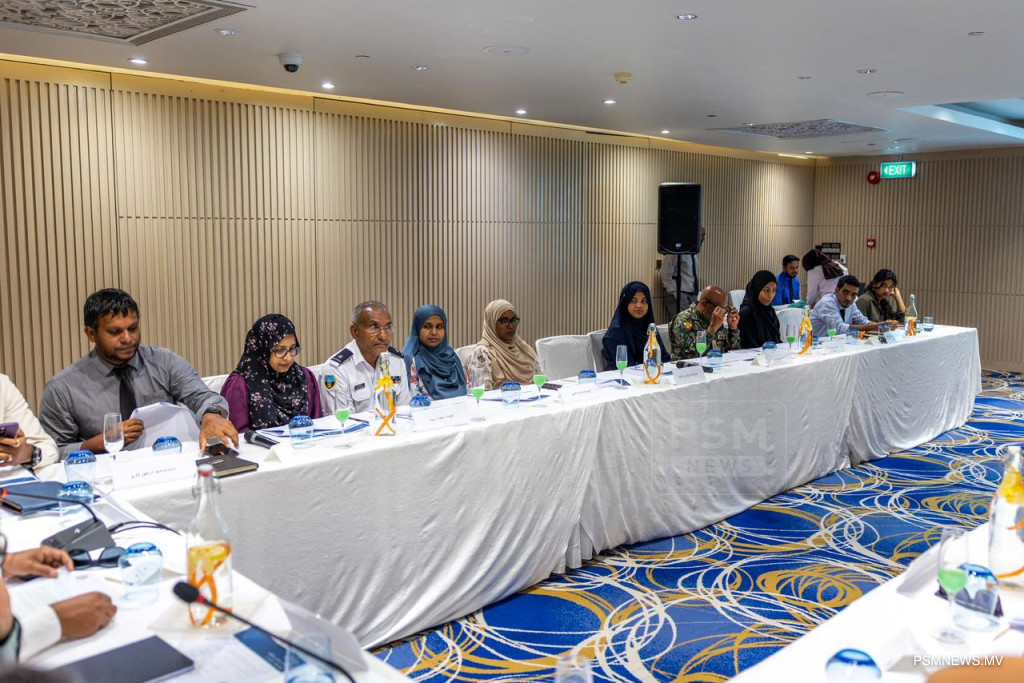 "ނުރައްކާތެރި ކުނި ނައްތާލުން ކަށަވަރުކުރަން ވިޔަފާރިތައް މުހިންމު ދައުރެއް އަދާކުރޭ"
