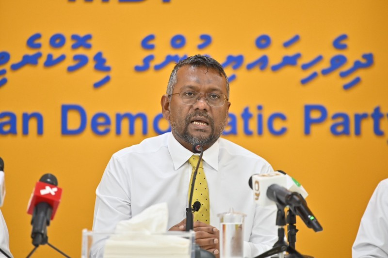 އެމްޑީޕީ މެންބަރުން ބޮޑު ބަދަލަކަށް ތައްޔާރުކަން ސާބިތުކޮށްދީފި، ދެން އޮތީ އެކުގައި ގޮސް މި ސަރުކާރު ބަލި ކުރުން: ފައްޔާޒު