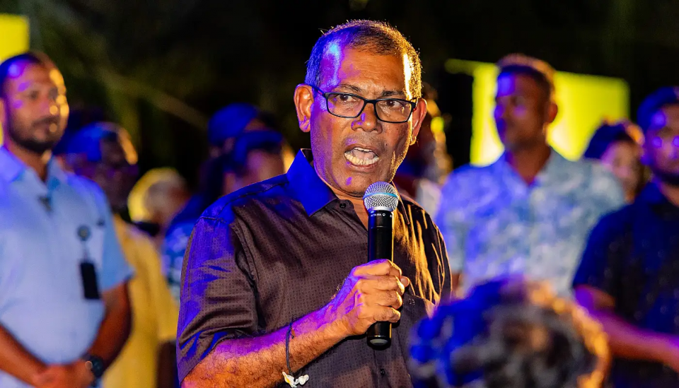 ސަރުކާރު ކުންފުނިތަކުގެ އޮފީސްތައް ހިފާނެ ކަމުގެ އިންޒާރު ނަޝީދު ދެއްވައިފި