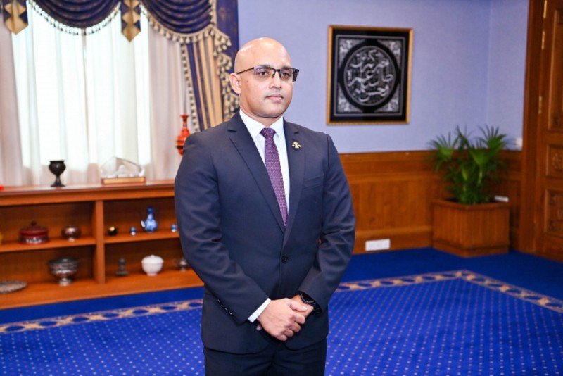 އެލްޖީއޭގެ ރައީސްގެ މަގާމަށް ފިނޭންސް މިނިސްޓަރު ހަސަން ޒަރީރު