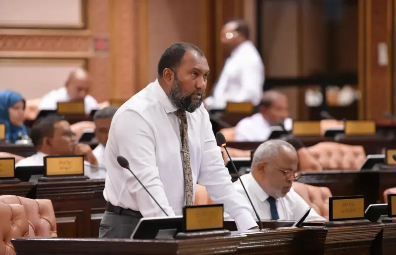 "ވޯޓު ދެނީ ޑިގީޓަލީ، ކަނީ ޑިގީޓަލީ، ބޮނީ ޑިގީޓަލީ، އެހެން ޒަމާނަކަށް އައިސްފަ މިއޮތީ": ޖަނާބު