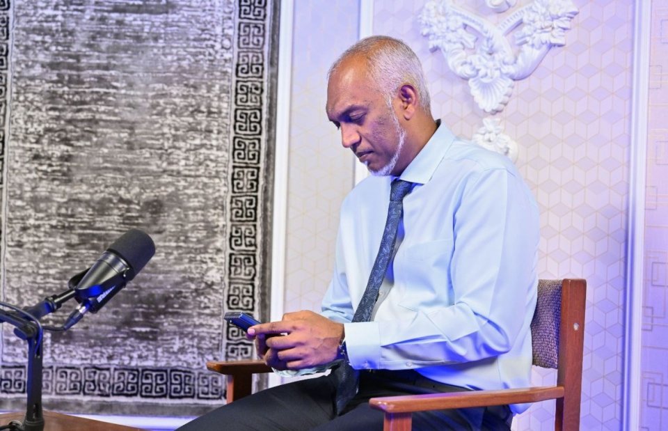 އާންމު ޚިދުމަތްތެރިންގެ ޚިދުމަތްތަކަށް ރައީސްގެ ތަޢުރީފު