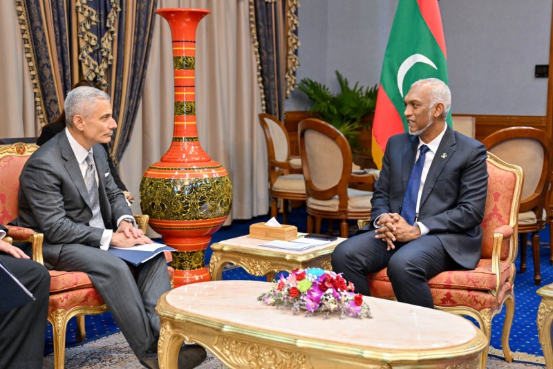 އިގްތިސާދީ ތަރައްގީއަށް އެކުގައި މަސައްކަތް ކުރެއްވުމަށް އެމެރިކާއާއެކު މަޝްވަރާކުރައްވައިފި