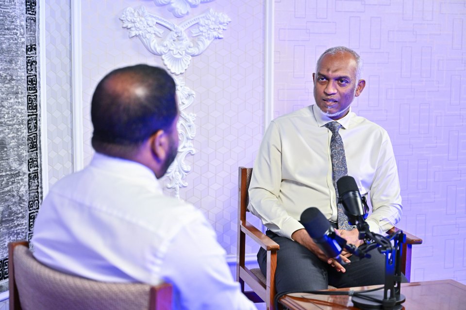 މަސްތުވާތަކެތީގެ މައްސަލަތަކާ ގުޅިގެން ފުލުހުންގެ ތެރޭގައި ހުރި ނުބައި ނުފޫޒުތައް ނައްތާލެވިއްޖެ: ރައީސް