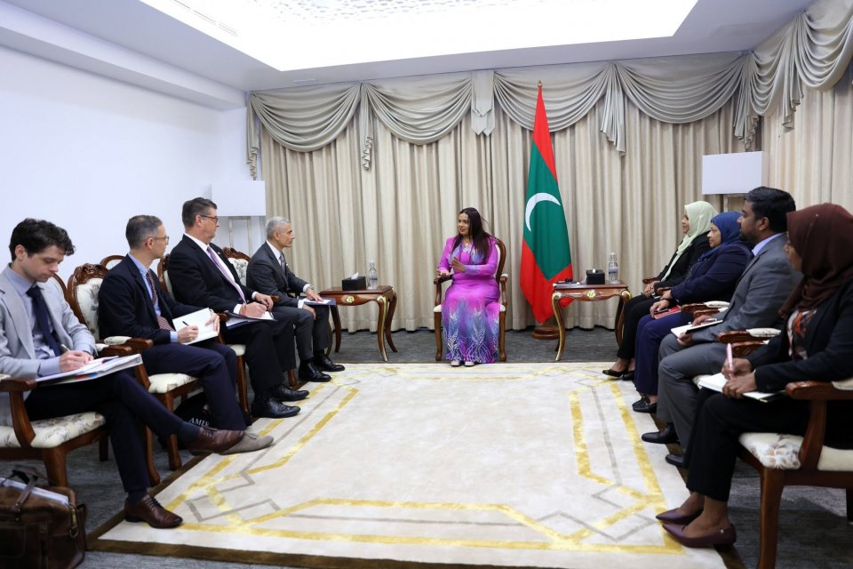އެމެރިކާގެ މިނިވަން ދުވަހުގެ ތަހުނިޔާ ދިވެހިރާއްޖޭގެ ޚާރިޖީ ވަޒީރު ފޮނުއްވައިފި