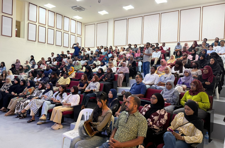 މެލޭޝިއާގެ ޔުނިވާސިޓީތަކަށް ކިޔަވަން ދާ ދަރިވަރުންނަށް ޒެޑެކްސްގެ ހާއްސަ ޕްރޮގުރާމެއް
