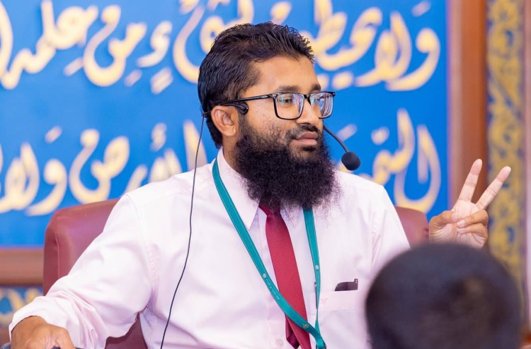 ތައުލީމީ ދާއިރާއިން ހިދުމަތްކުރެއްވުމަށް އިސްލާމީ މަރުކަޒުގެ އިމާމު ޝައިހް އިބްރާހިމް އިސްތިއުފާ ދެއްވައިފި