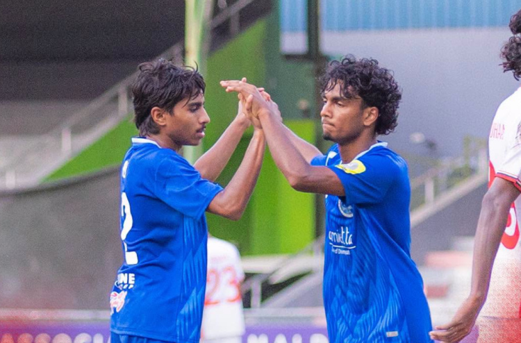 މި ވަގުތަށް ނިއު ކުރީގައި، ޓީސީ ނިންމާލީ މޮޅަކުން