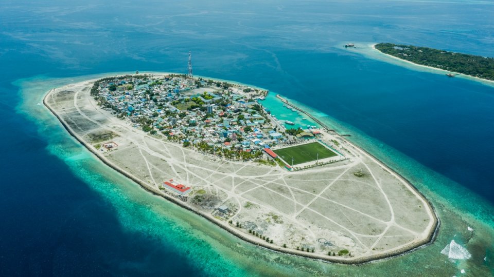 އޭދަފުށީ ފަޅުތެރޭގައި އުމުރުން ދުވަސްވީ މީހަކު ނިޔާވެފައި އޮއްވާ ފެނިއްޖެ