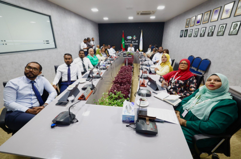 އެޗްޑީސީގެ ބެލުމުގެ ދަށުގައިވާ ހުޅުމާލޭގައި މާލެ ސިޓީ ކައުންސިލުން މަގު ފާރަވެރިން ބައިތިއްބަން ނިންމައިފި