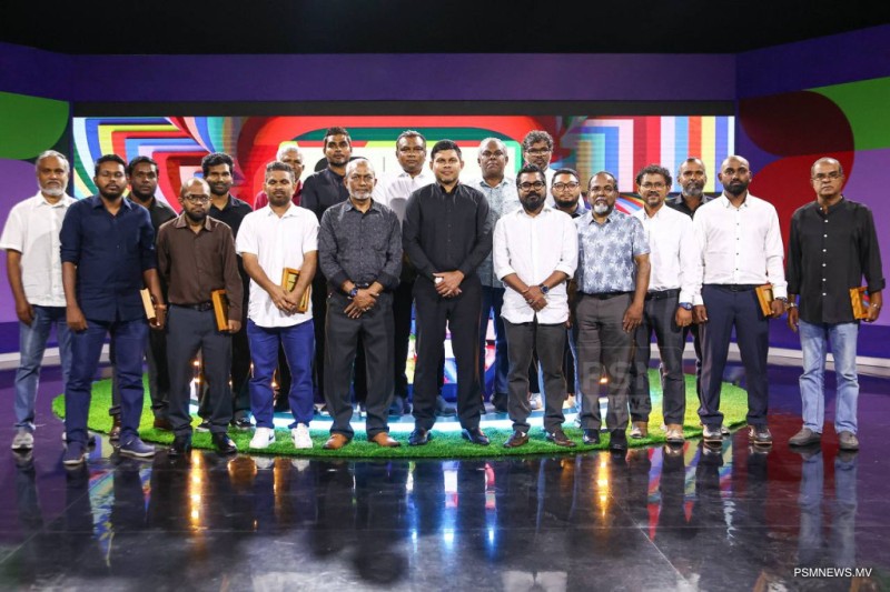 ޕީއެސްއެމް ވޯލްޑް ކަޕް ކަވަރޭޖުގެ ޕްރެޒެންޓަރުންނާއި އެނަލިސްޓުންގެ އަގުވަޒަންކޮށްފި