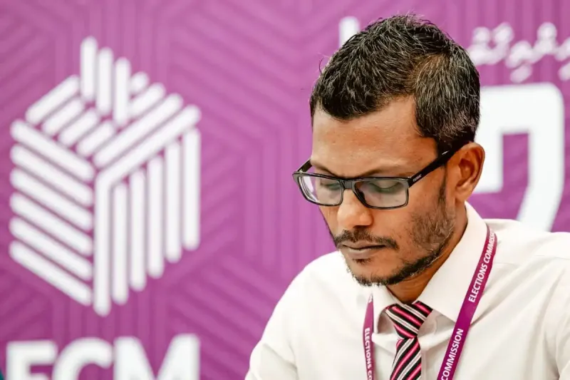 ސިޔާސީ ޕާޓީތަކުގެ މާލީ ކަންކަން ހަރުދަނާކުރުމަށް އެކުލަވާލާ އައު އުސޫލު މިހާރު އޮތީ ގެޒެޓްކުރުމުގެ މަރުހަލާގައި: އީސީ