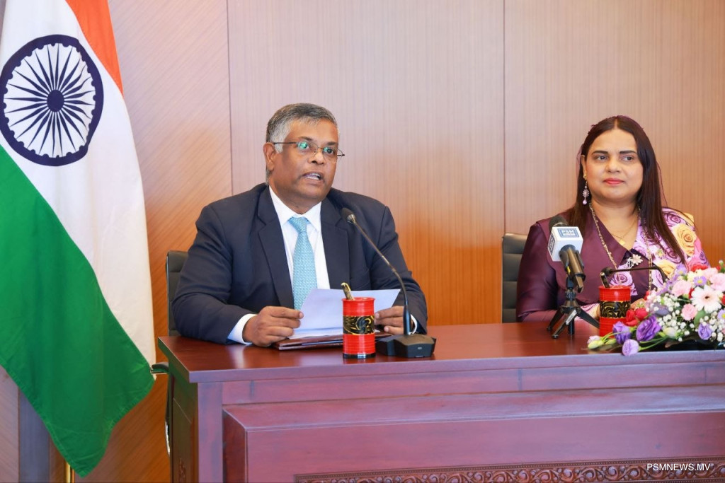"އެންމެ ބޮޑު އިސްކަމެއްދެނީ ޢުމްރާނީ ތަރައްޤީއާއި ރައްޔިތުންގެ ތަރައްޤީއަށް"