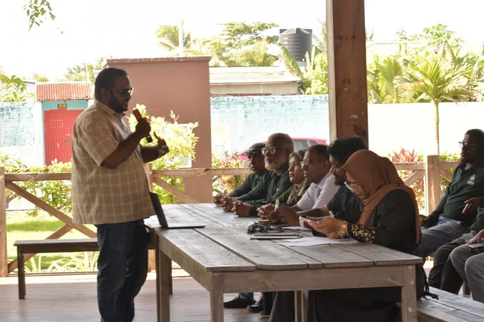 އައްޑޫ އަދި ފުވައްމުލަކު ނޭޗަރ ޕާކު މަރާމާތުކޮށް ތަރައްޤީކުރަނީ