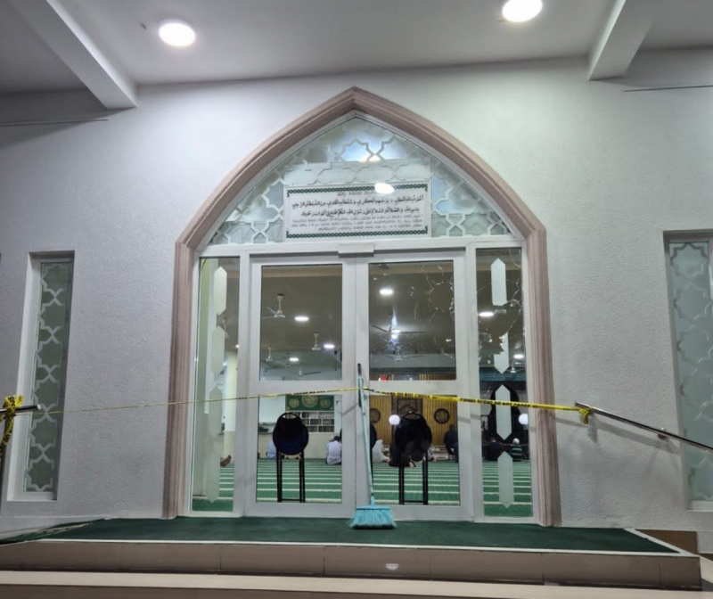 މިސްކިތަށް ގެއްލުން ދިން ކަމަށް ތުހުމަތުކުރެވޭ މީހާގެ ހާލަތަށް ރިއާޔަތްކޮށް، ފިޔަވަޅު އަޅާނަން: ފުލުހުން