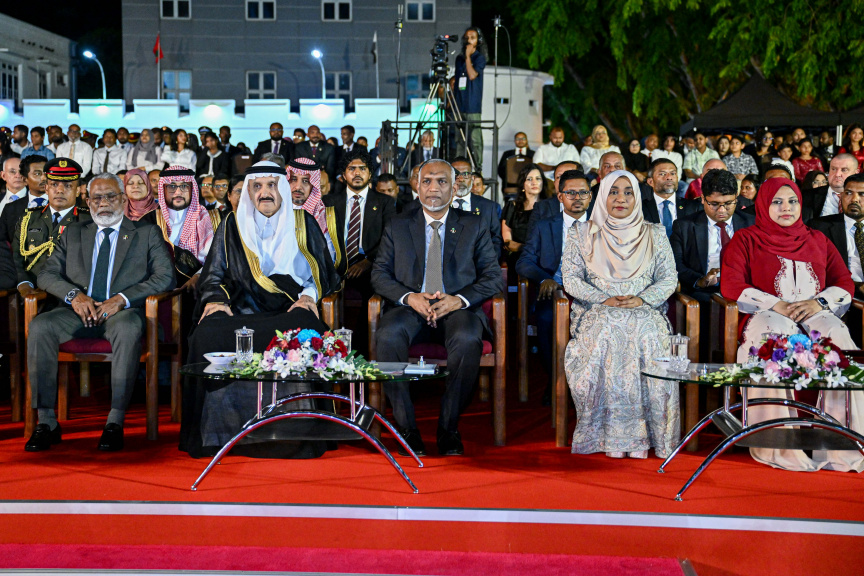 ހަވާ އެރުވުމާއެކު މިނިވަން ދުވަހުގެ ހެވިކަމާއި ކުޅިވަރުގެ ހަރަކާތްތައް ބާއްވައިފި
