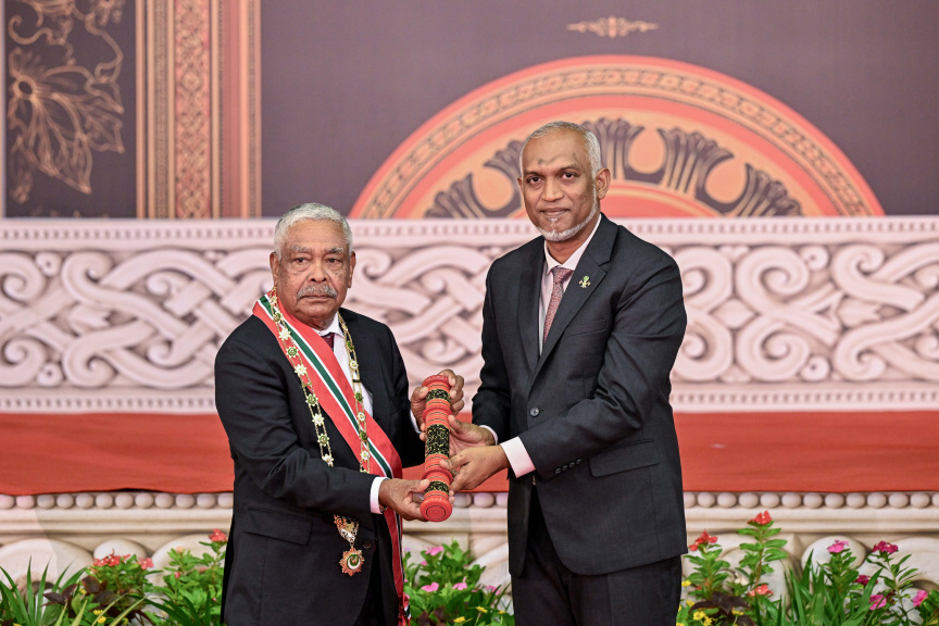 ދައުލަތުގެ އިއްޒަތުގެ ލަގަބު ހަތަރު ބޭފުޅަކަށް އަރުވައިފި