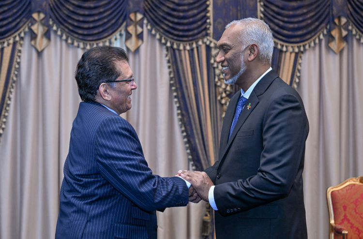 މިނިވަންދުވަހުގެ ހަރަކާތްތަކުގެ ހާއްސަ މެހުމާނެއްގެ ގޮތުގައި ބަންގްލަދޭޝްގެ ފޮރިން މިނިސްޓަރު