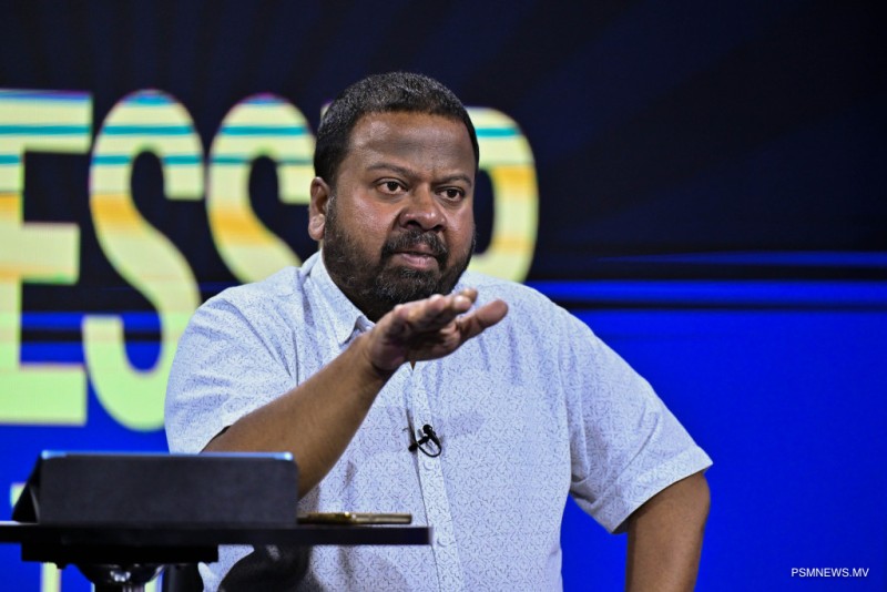 "ކަނޑާލާ މުވައްޒަފުންގެ އަދަދު އޮޅުވާލަނީ ސިޔާސީ މަގުޞަދެއް ހާސިލްކުރަން"