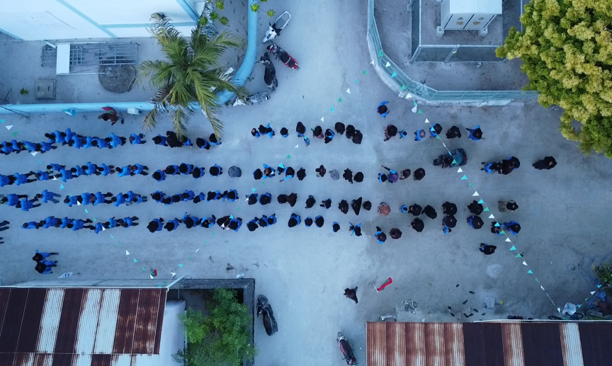 ބ. ހިތާދޫ ސްކޫލަށް 75 އަހަރު ފުރުން، އިސް ދަރިވަރުންނާއެކު ކުލަގަދަކޮށް ފާހަގަކުރަނީ