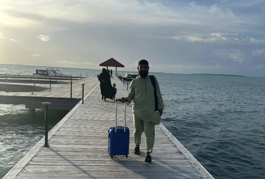 ތިޔައީ އަދިވެސް ރޯނުފިލާ އޮތް ތަނެއް ދޯ؟