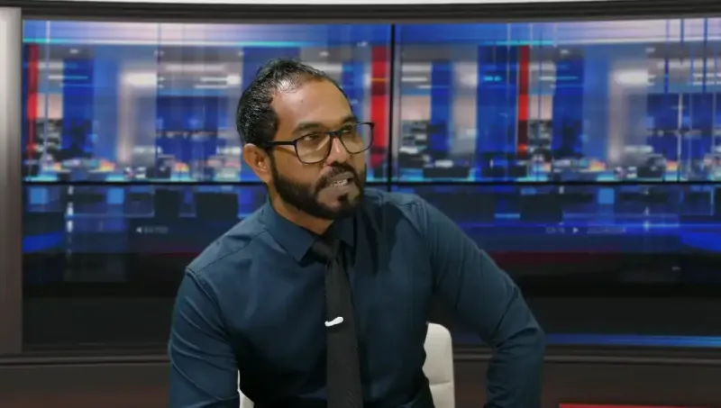 ރައީސް މުއިއްޒު ދެއްކެވި ވާހަކަފުޅުތައް ދިފާއު ކުރަން މުޅި ސަރުކާރު ނުކުންނަން ޖެހުމަކީ އެމަނިކުފާނަށް ގޯސްތަކެއް ހެއްދެވިފައިވާ ކަމުގެ ހެއްކެއް: ޣާލިބު