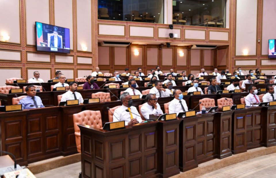 މަޖިލިހުގެ ޖަލްސާތައް ނުބާއްވާތާ ހަފްތާއެއް، މާދަމާ ޖަލްސާއެއް ތާވަލުކޮށްފި