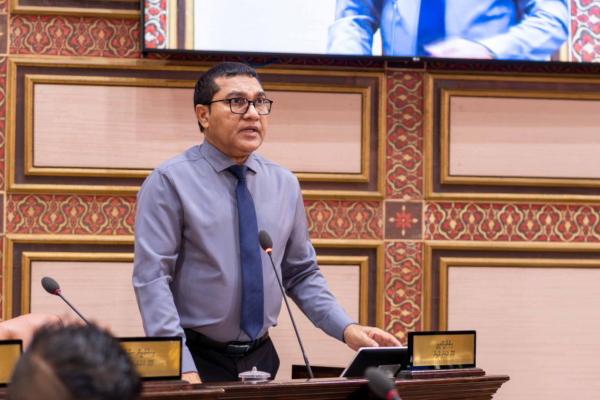 މަޖިލީހުގައި ތިބީ އިލްމީ ގާބިލު މެންބަރުން, ކުރަން ވާނީ އިލްމީ ބަހުސް: ސަލީމް