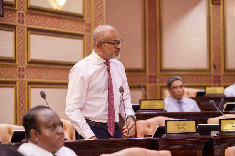 އެމްޕީއެލްގައި އިތުރަށް 600 މުވައްޒަފުން އެބަތިބި، މަހަކު 20 މިލިއަން ރުފިޔާ ބޭރުވޭ: ނާޒިމް