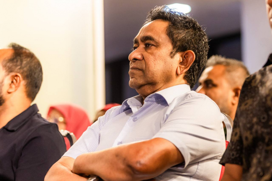 ރާއްޖޭގެ އިގުތިޞާދު ހަލާކުވީ ރައީސް މުއިއްޒު، ރައީސް ޞާލިހުގެ 'ވިޔާނުދާ' ލެގަސީ ދަމަހައްޓަން ފެށުމުން: ޔާމީން