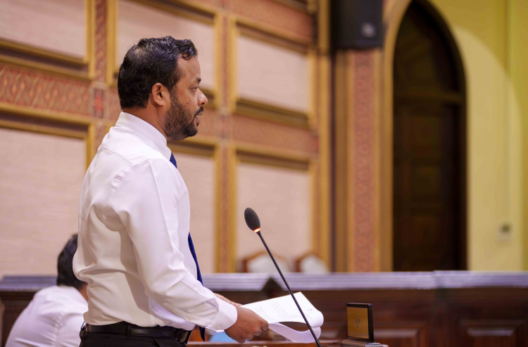 މުއްތަލިބް އެދިވަޑައިގަތީ އެމްޑީޕީން ކޮންމެވެސް އެކައްޗެއް ކިޔަން