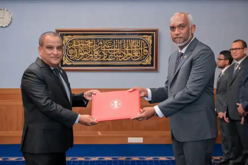 ވޯޓުލާ މީހުންގެ ދާއިމީ ލިސްޓު އިއުލާނު ކުރުމަށްފަހު، މުހިންމު މަސައްކަތް ނުނިމޭތީ ކަމަށް ބުނެ އެލްޖީއޭ ބޯޑަށް މެމްބަރުން އިންތިޚާބު ކުރުން މުއްދަތެއް ނެތް ގޮތައް ފަސްކޮށްފި