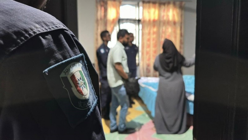 އަންހެނެއްގެ ޖަންގިޔާ ތެރެއިން ފެނުނު ޑްރަގާ މީހަކު ހަވާލުވުމުން ޕީޖީން މައްސަލަ ދޫކޮށްލައިފި